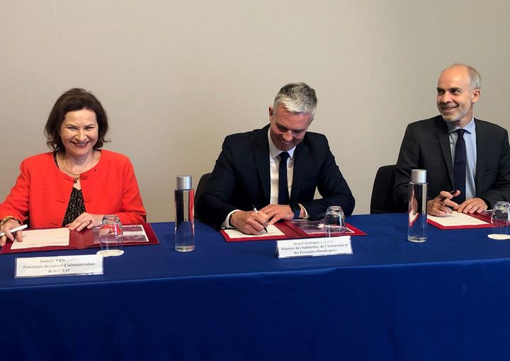 Signature de la nouvelle COG Etat-CNAF 2023-2027